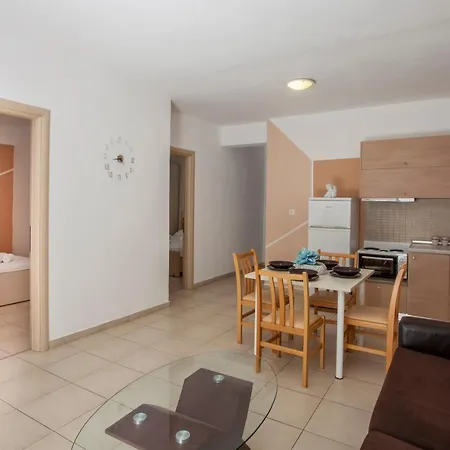 Athena Summer Apartment *