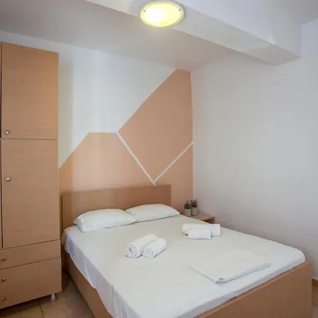 Athena Summer Apartment *